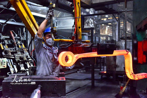 高温下的坚守 投资咨询行业如何在挑战中寻求稳健发展